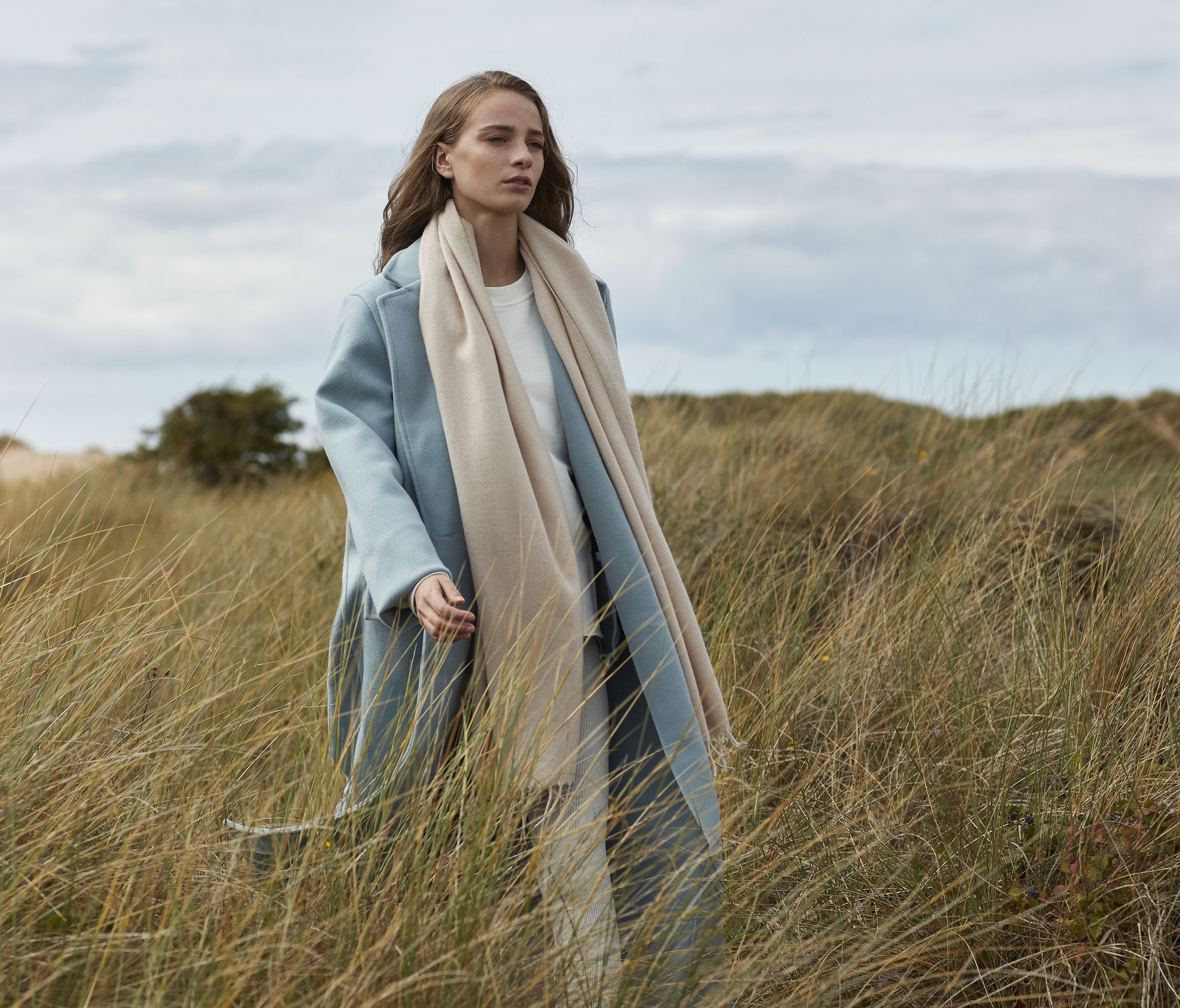 CLASSIC WOVEN SCARF