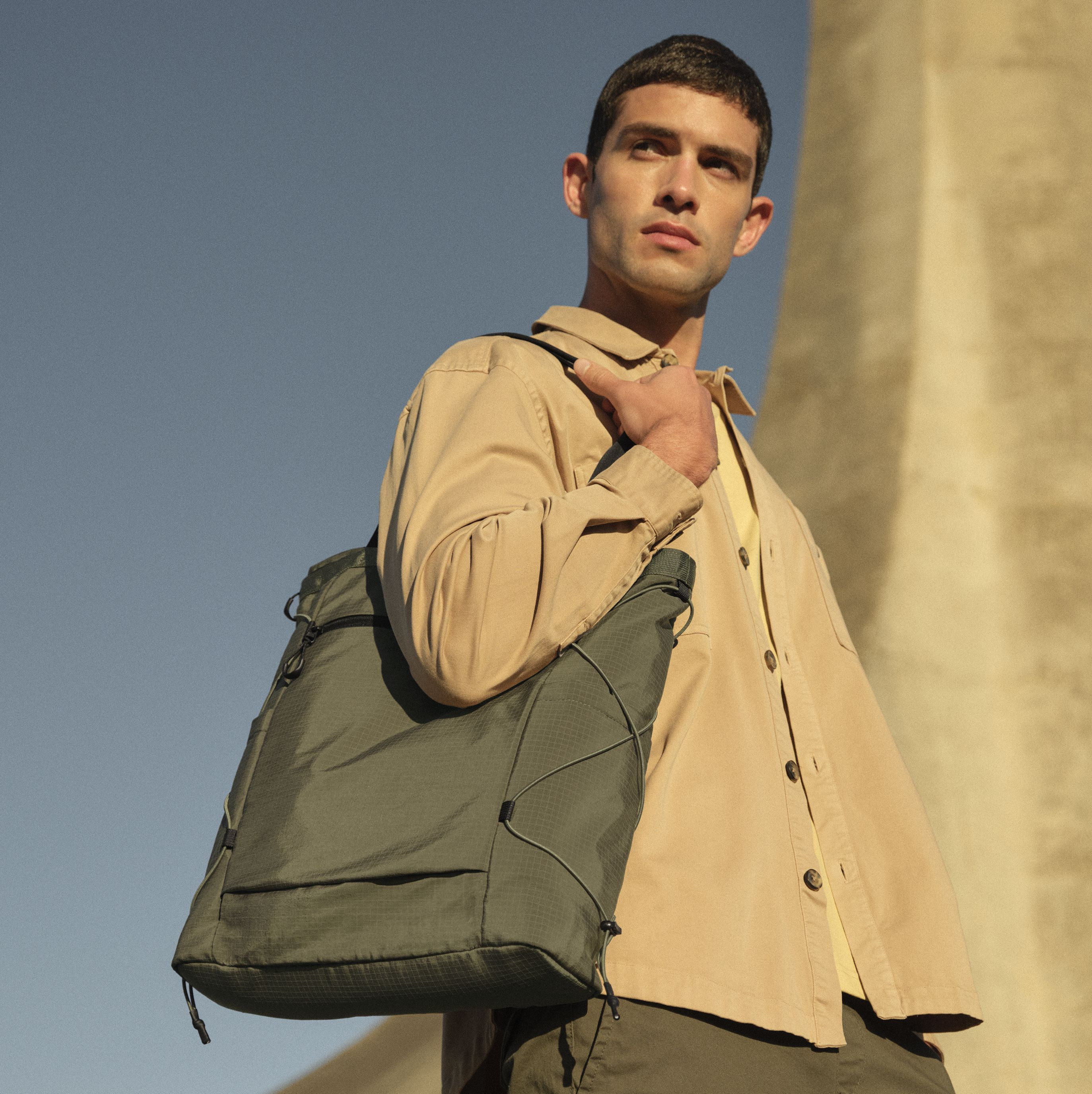 URBANSHIFT TOTE